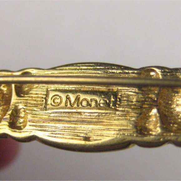 Monet Bar Brooch Pin Goldtone Green Glass Cabachon Vintage STYLE - Picture 4 of 10